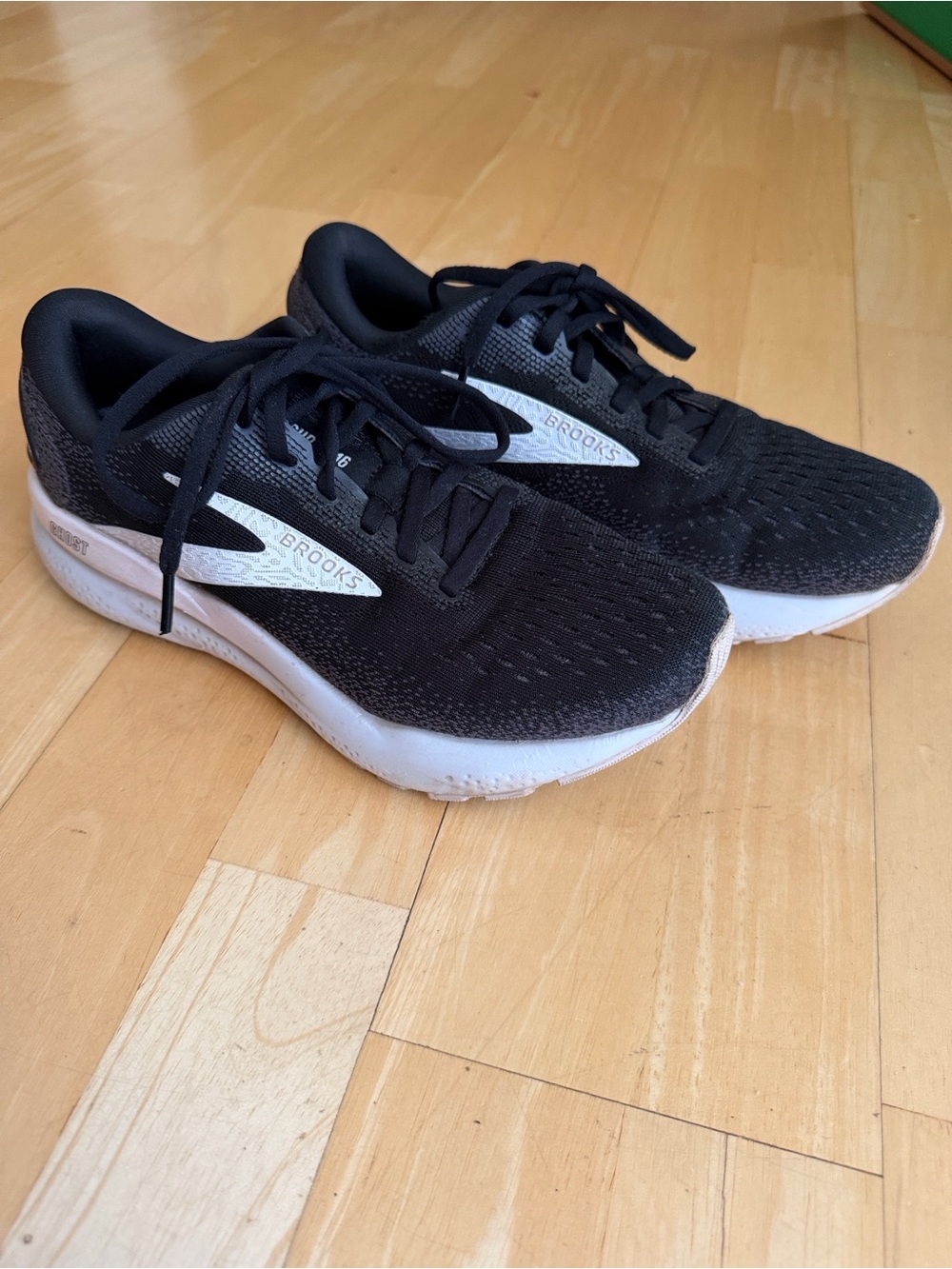 Brooks Women's Ghost 16 Running Shoes (Size 7)